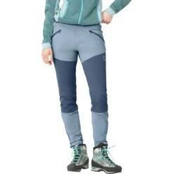 Norrona Falketind Rugged Slim Pant - Women's -Patagonia Shop BLUFOG